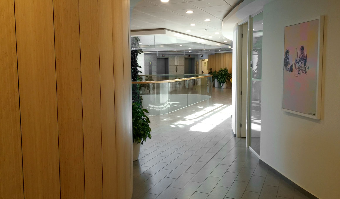 כניסה למשרד