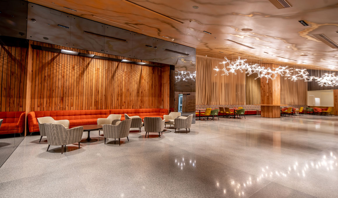 צילום מכיוון המעליות