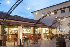 מתחם חצר השוק כפר סבא